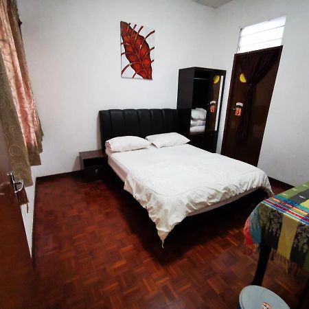Dou Houz Gurney Hotell George Town Eksteriør bilde