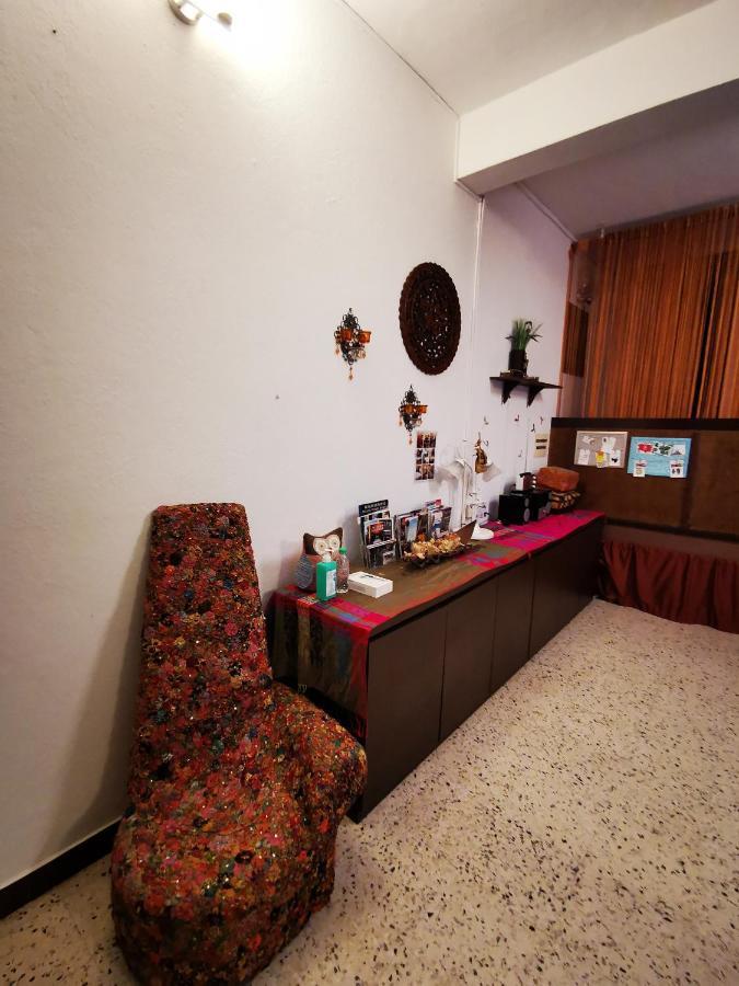 Dou Houz Gurney Hotell George Town Eksteriør bilde